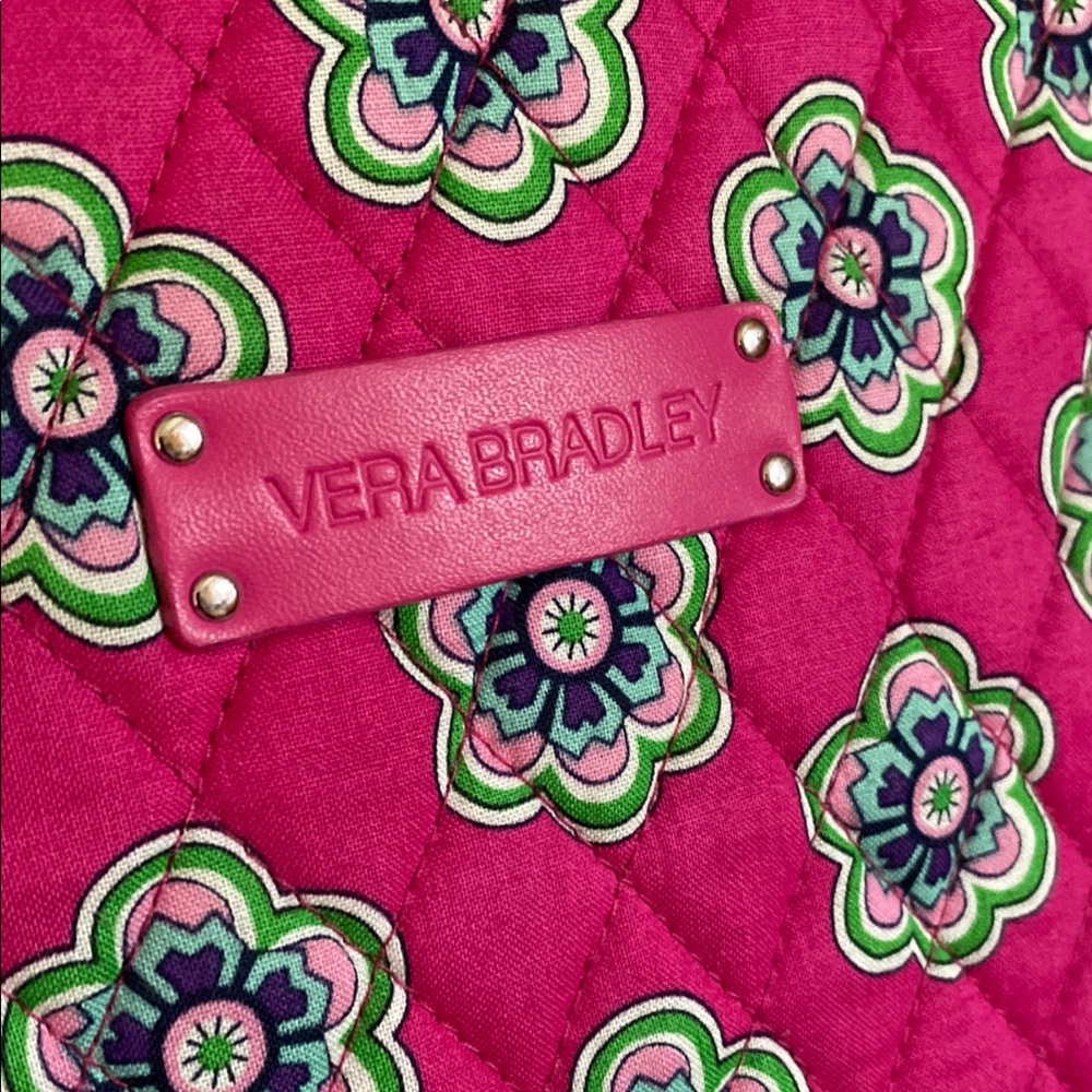 Vera Bradley Pink Swirls Flowers overnight weekend bag - Picture 2 of 12
